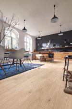 Parchet triplu-stratificat Authentic limed white oak 9003