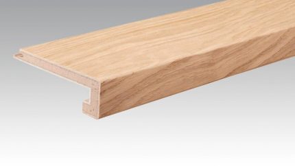 Treaptă pentru scară Oak harmonious 09000 U